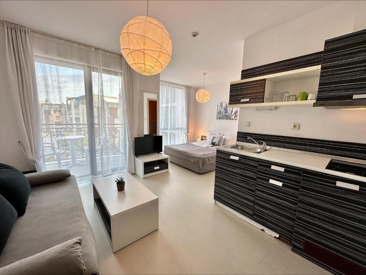 Menada Rainbow Apartments ساني بيتش المظهر الخارجي الصورة