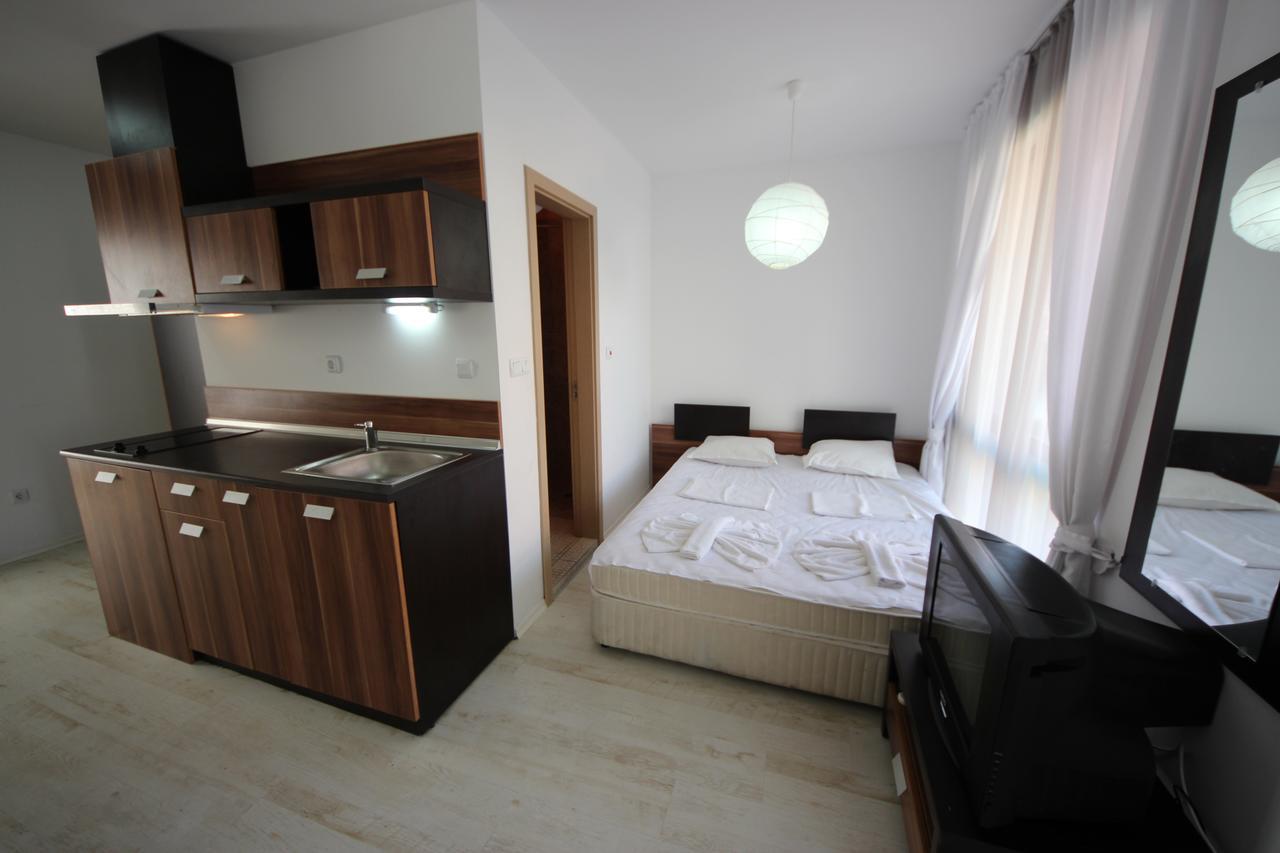 Menada Rainbow Apartments ساني بيتش المظهر الخارجي الصورة